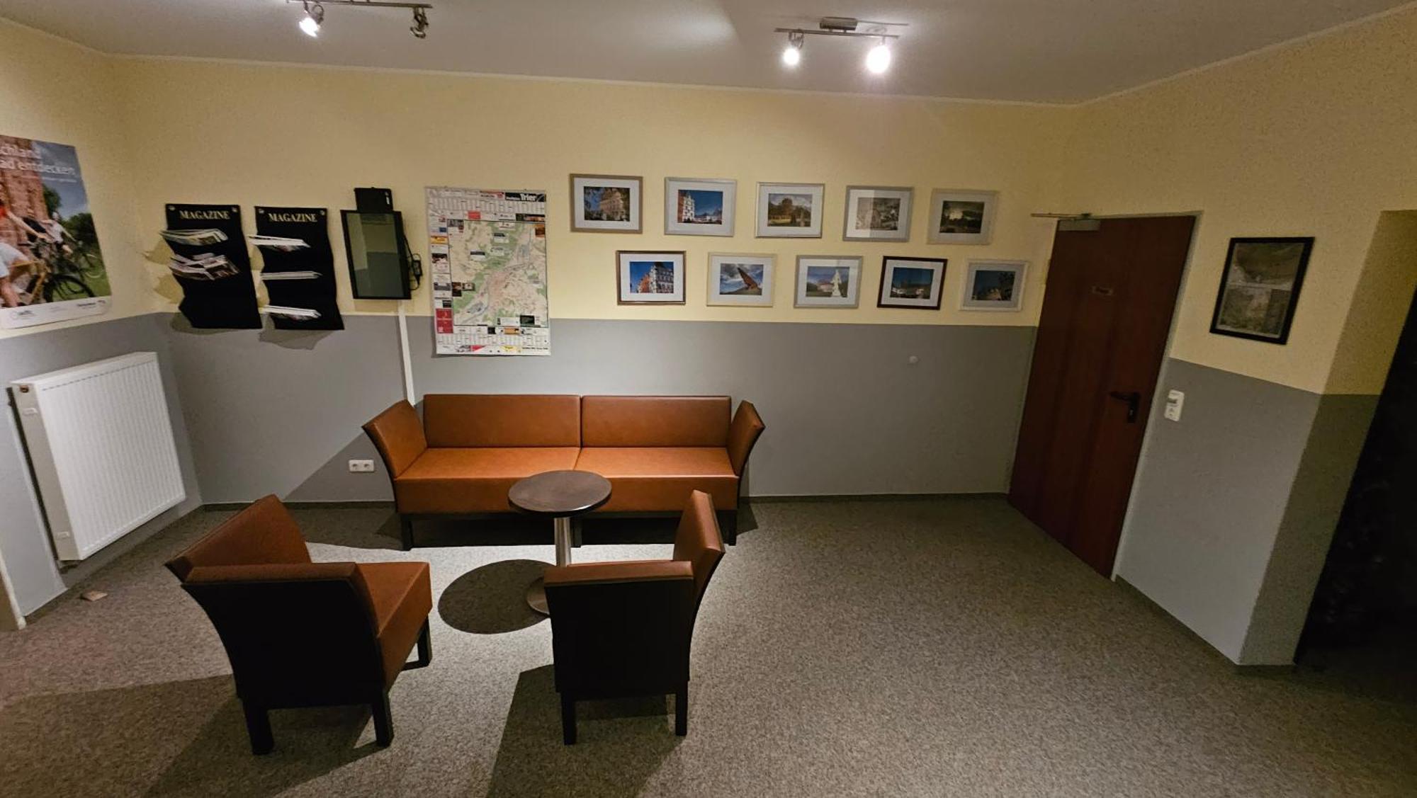 Hotel Kenner Treff Zewnętrze zdjęcie