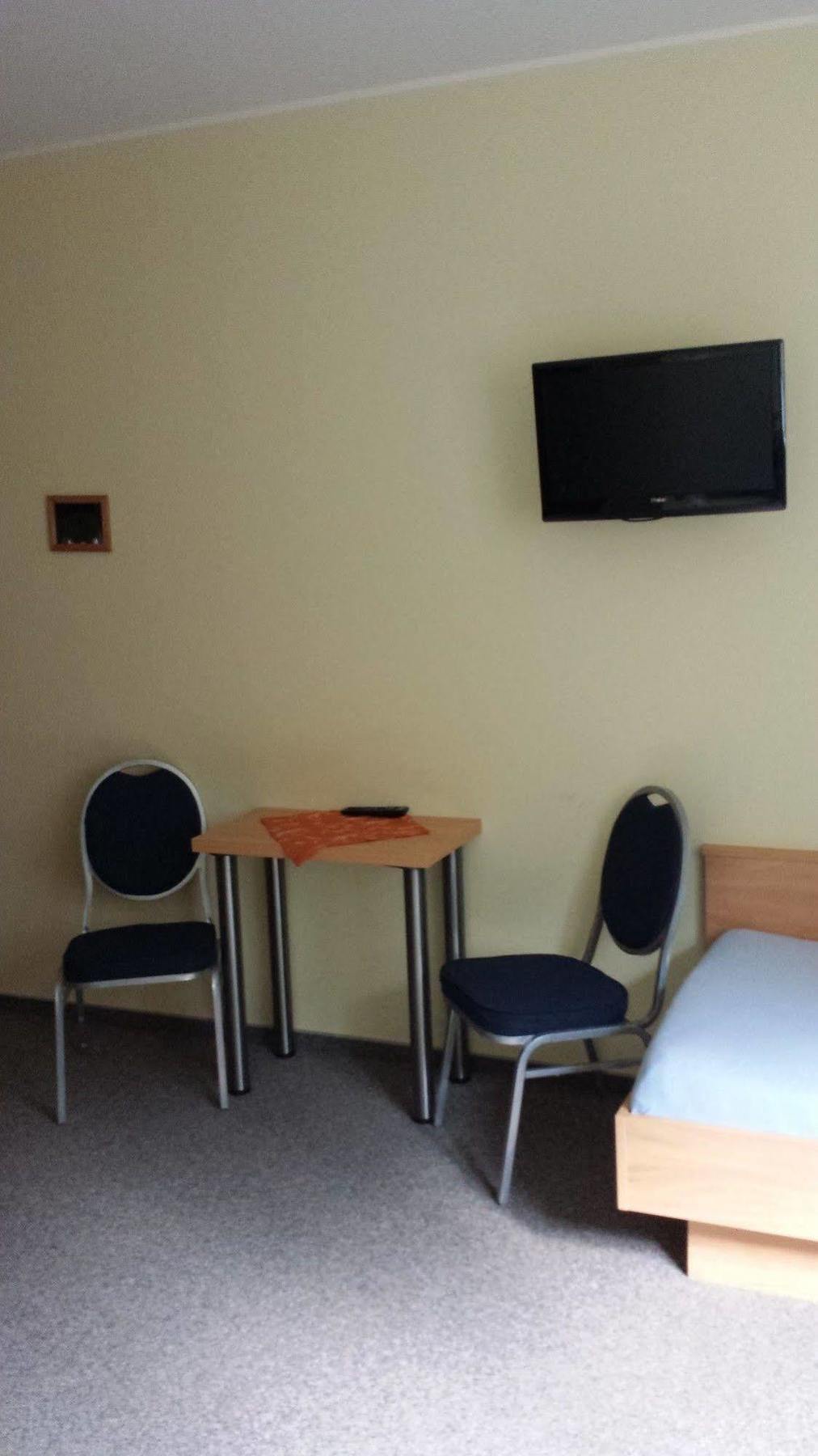 Hotel Kenner Treff Zewnętrze zdjęcie